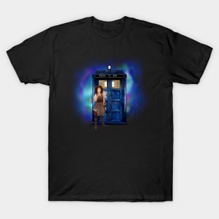 Mrs River and the tardis T-Shirt